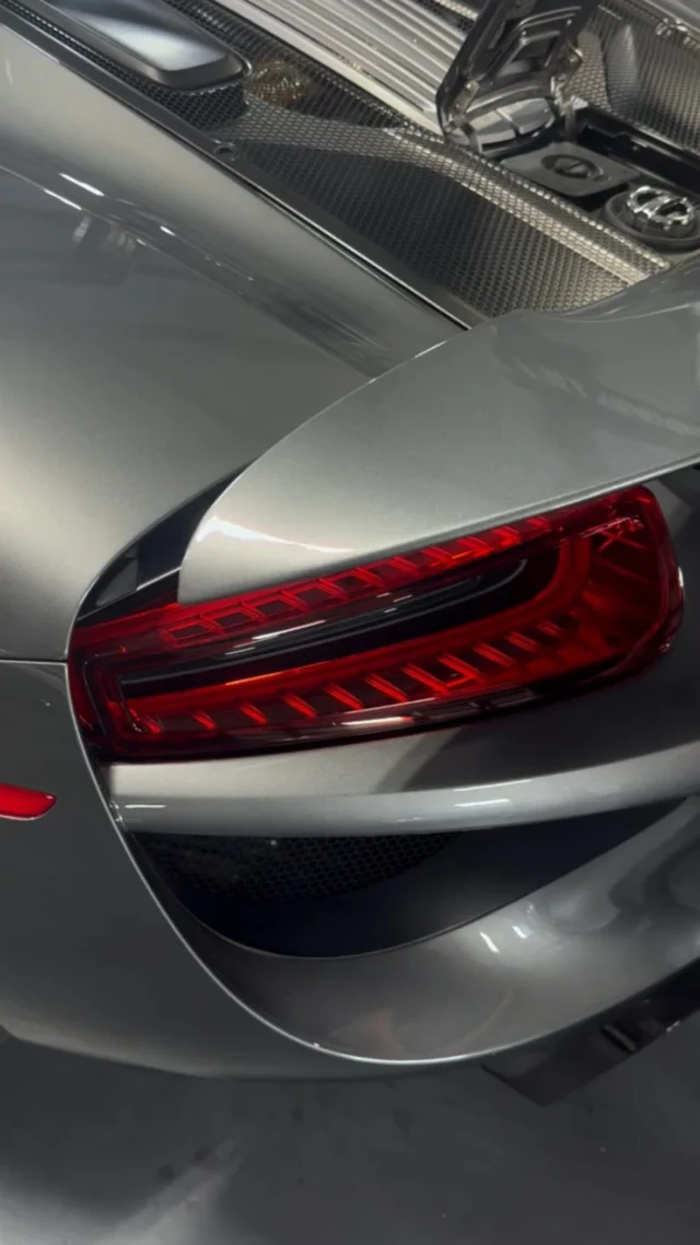 How hard is an oil change on a Porsche 918 Spyder? 

#merlinautogroup #porsche918